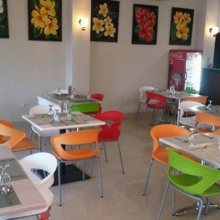 Hotel Pacific Ambon Extérieur photo